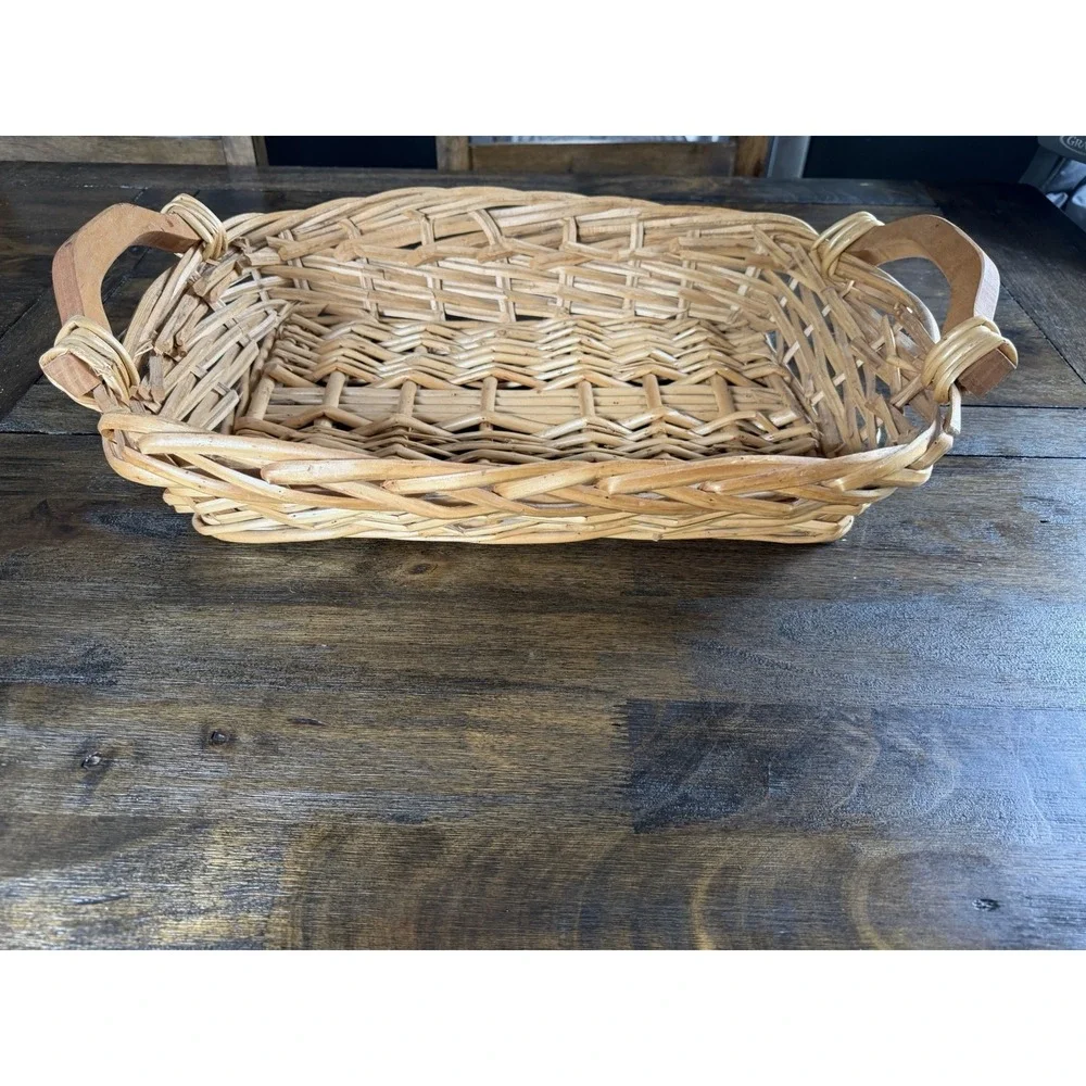Vintage Wicker Serving Basket Tray w Handles 18